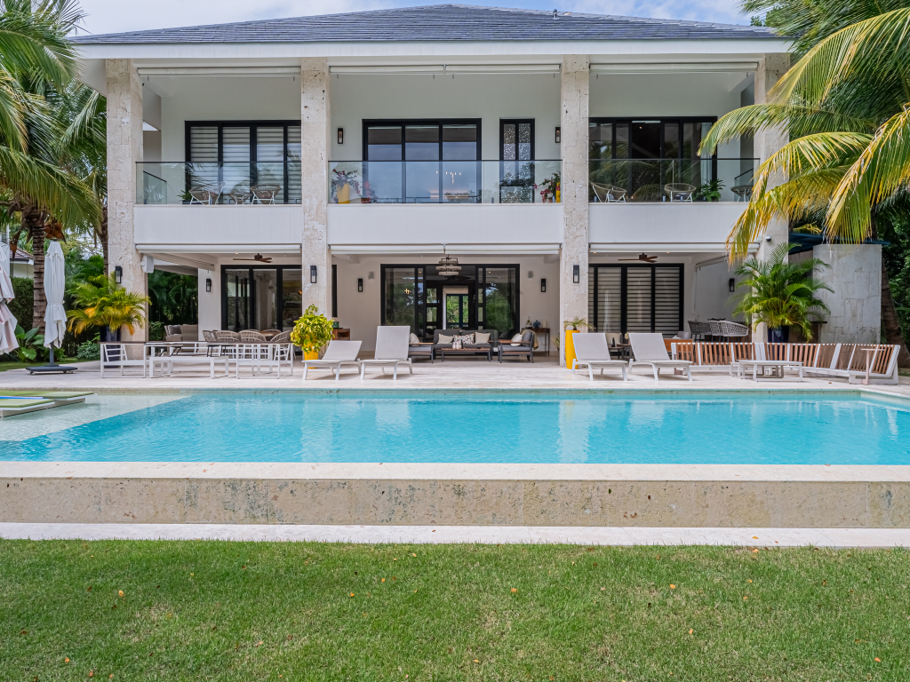 Lujosa Villa Amueblada de 7 habitaciones en PUNTACANA RESORTS – PR